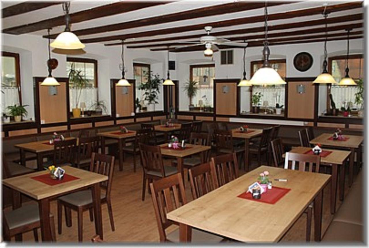 Hotel "Frankischer Hof" Garni ディンケルスビュール エクステリア 写真